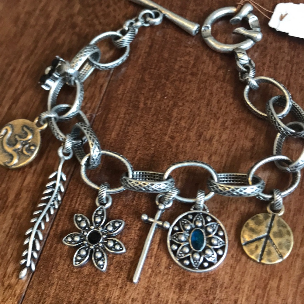 Lucky bracelet NWT. - Picture 2 of 2